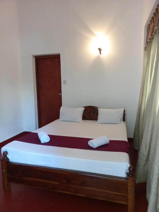 Lazy Bear Best Hostel In Kandy Exterior photo