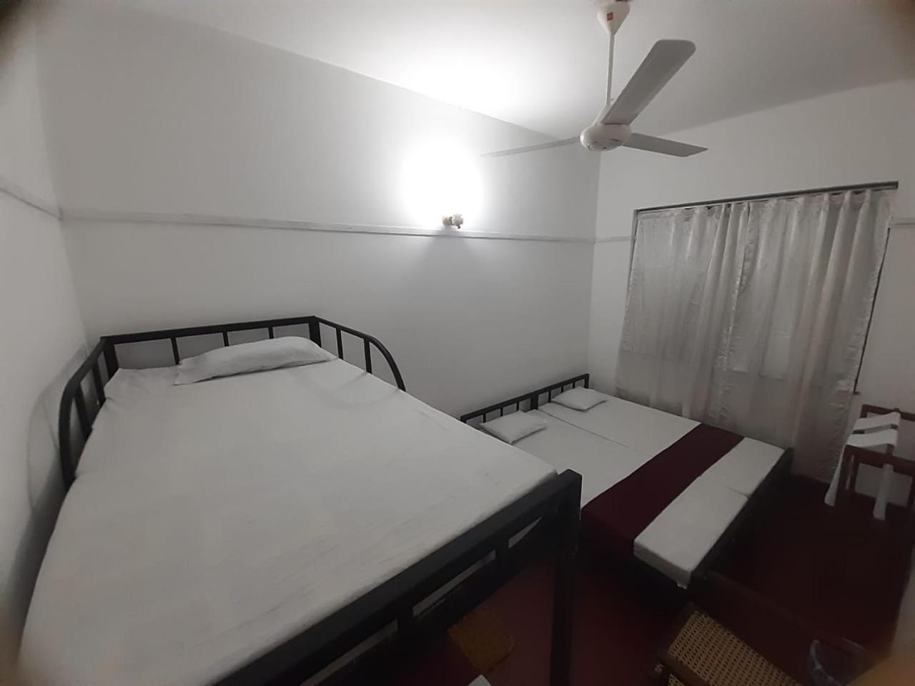 Lazy Bear Best Hostel In Kandy Exterior photo